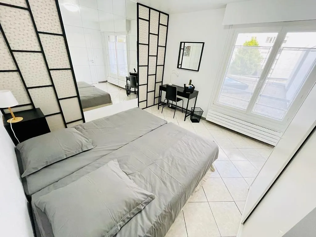 Flatshare Colocation 1 Close To Geneva Saint-Genis-Pouilly Apartment