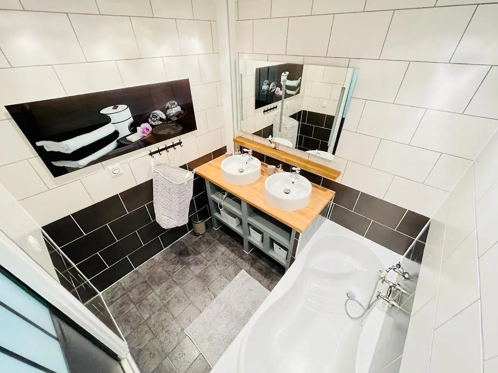 Flatshare Colocation 1 Close To Geneva Saint-Genis-Pouilly Apartment